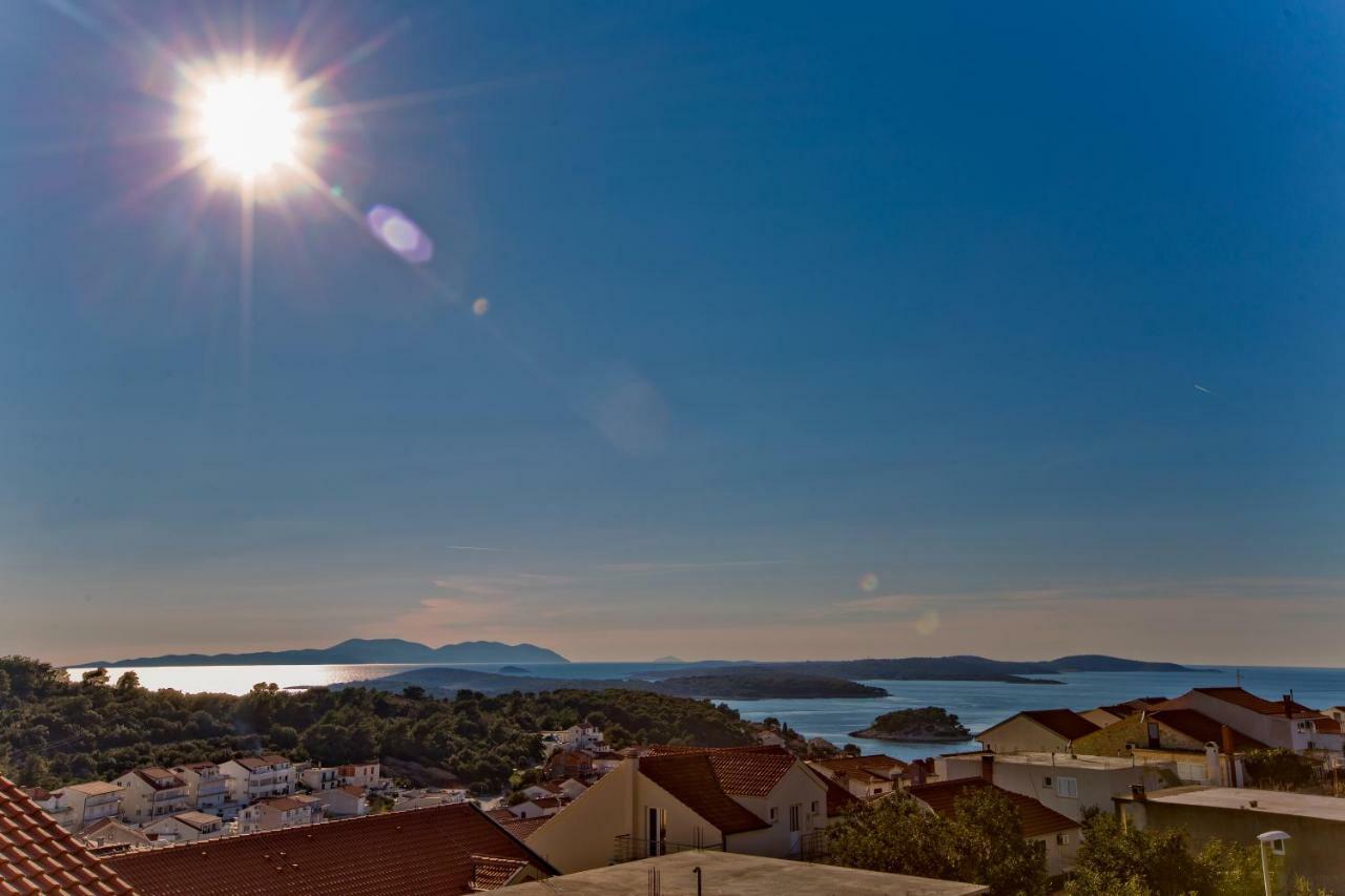 Matic Ograde Hvar Town